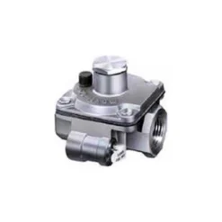 Maxitrol 3/8" Poppet Type Regulator RV20L-3/8, Up To 65,000 BTU