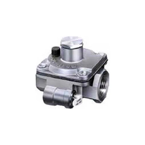 Maxitrol 3/8" Poppet Type Regulator RV20L-3/8, Up To 65,000 BTU 1 Maxitrol 3/8" Poppet Type Regulator RV20L-3/8, Up To 65,000 BTU